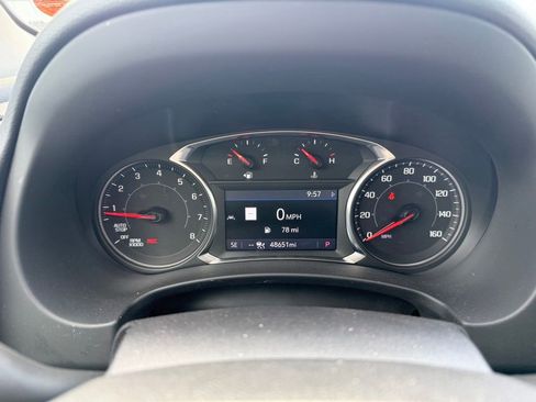 Used 2023 GMC Terrain SLT w/ Infotainment Package II AWD/4WD image 16