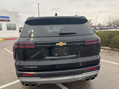 Certified 2025 Chevrolet Traverse LT image 5