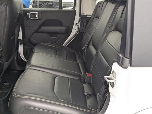 Used 2023 Jeep Wrangler Unlimited Sahara w/ Cold Weather Group AWD/4WD image 17