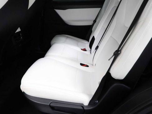Used 2021 Tesla Model X Performance AWD/4WD image 29