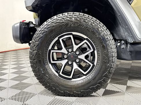 Used 2026 Jeep Gladiator Rubicon AWD/4WD image 28
