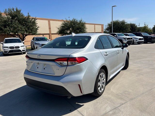 Used 2026 Toyota Corolla LE FWD image 3
