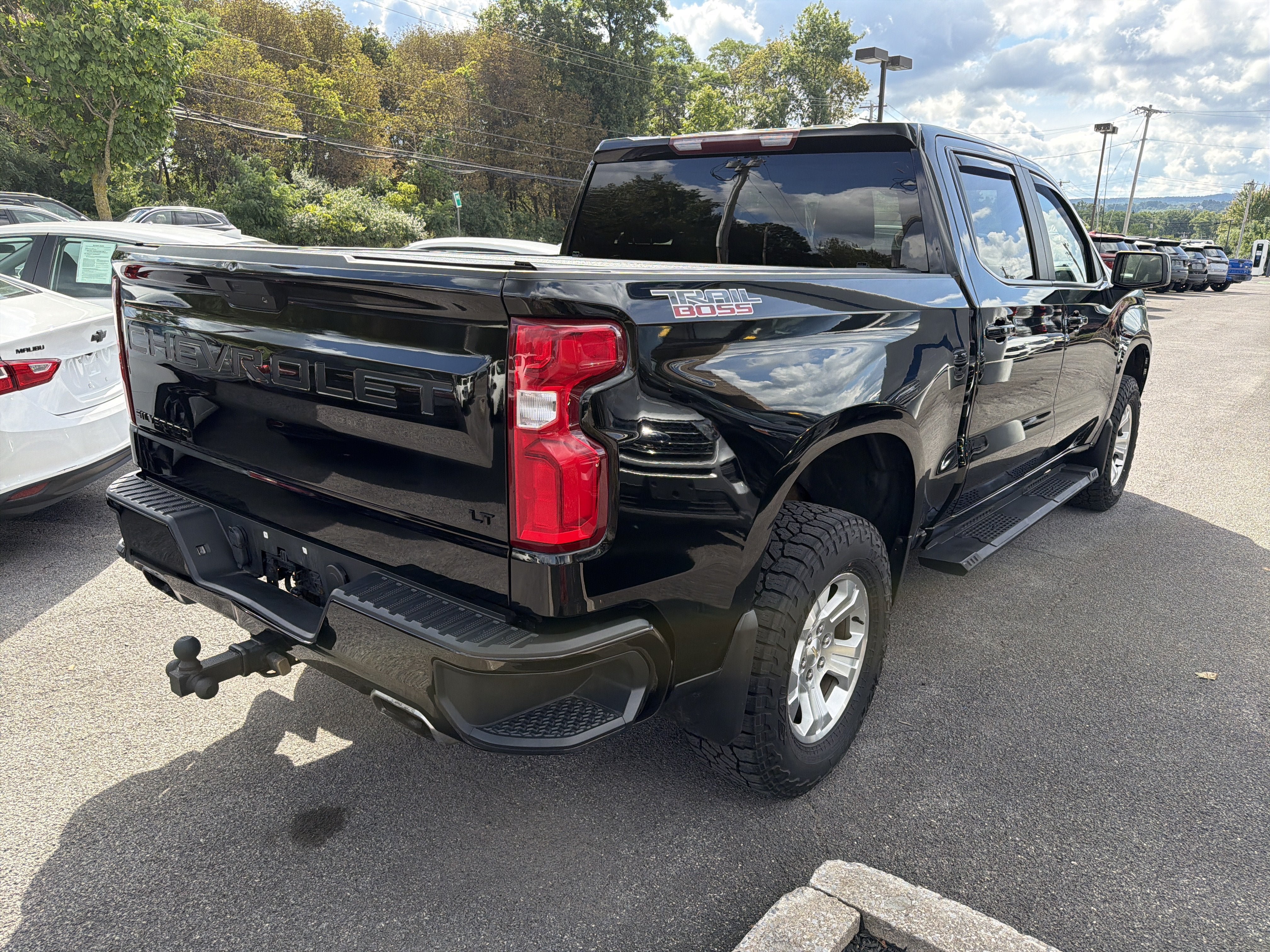 Used 2021 Chevrolet Silverado 1500 LT Trail Boss w/ LPO, Dark Essentials Package AWD/4WD image 7