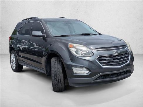 Used 2017 Chevrolet Equinox LT w/ Convenience Package AWD/4WD image 3