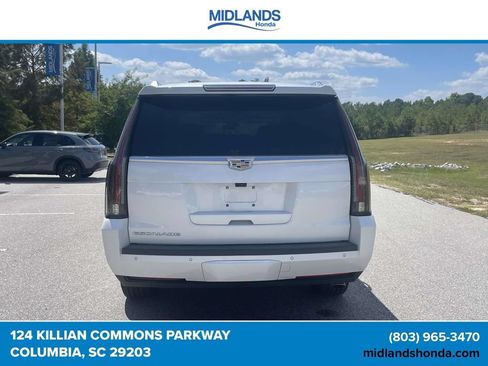Used 2019 Cadillac Escalade ESV Premium Luxury w/ LPO, Radiant Package AWD/4WD image 5