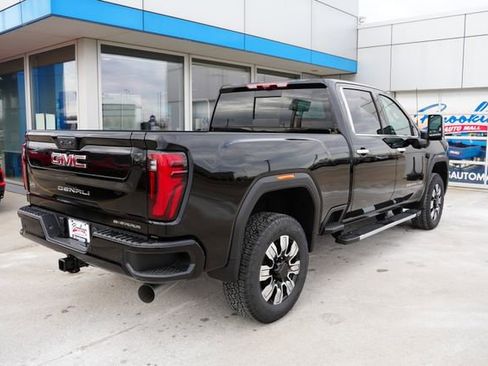 New 2026 GMC Sierra 2500 Denali w/ Denali Reserve Package image 35