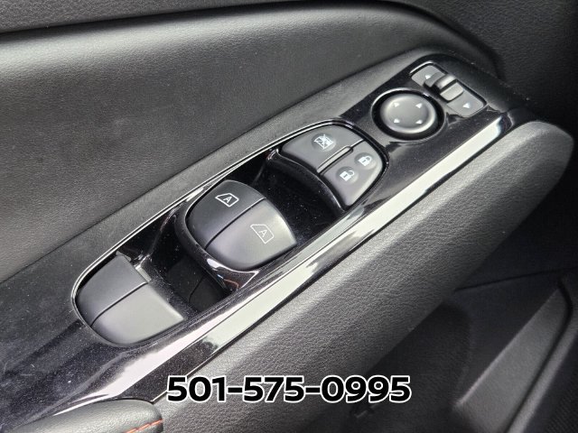 Used 2025 Nissan Altima 2.5 SR FWD image 32