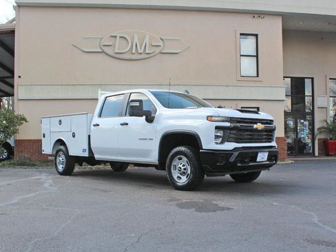 Used 2024 Chevrolet Silverado 2500 W/T w/ WT Fleet Convenience Package image 5