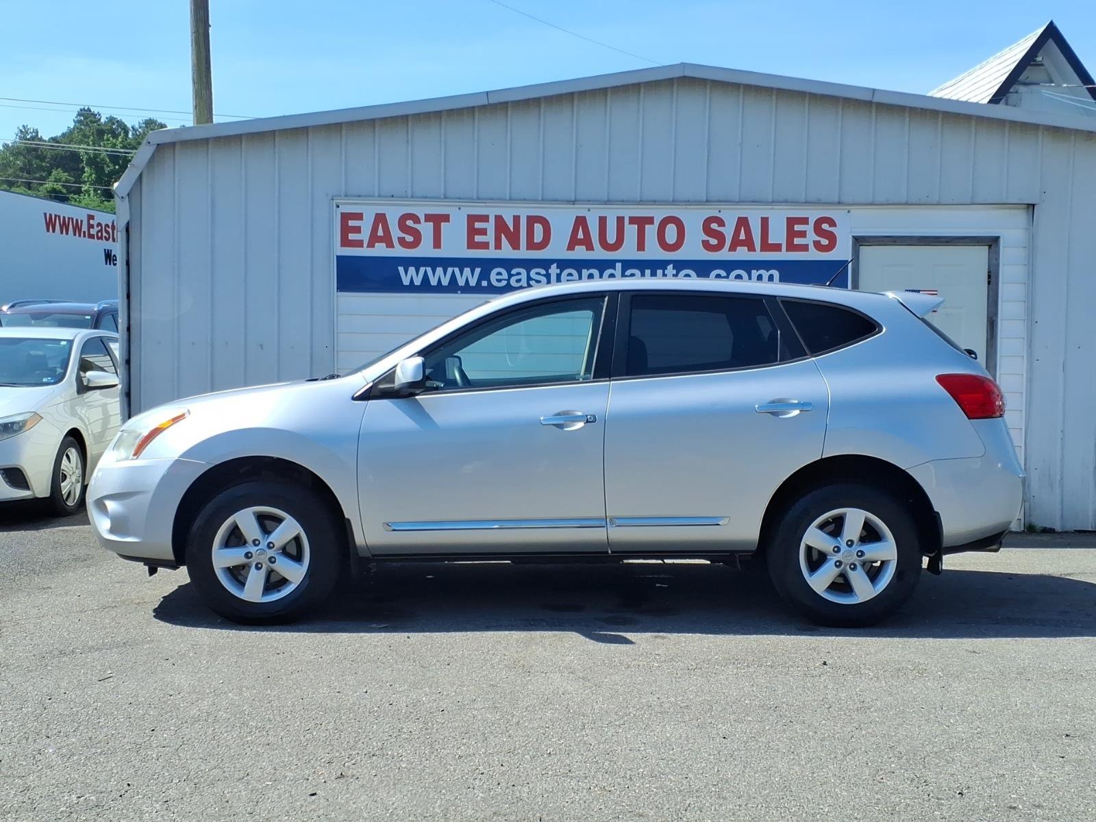 Used 2013 Nissan Rogue S w/ Special Edition Pkg AWD/4WD image 2