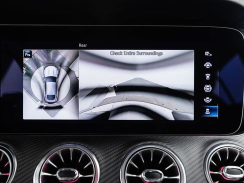 Used 2022 Mercedes-Benz AMG GT 43 image 18