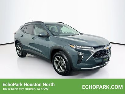 Used 2025 Chevrolet Trax LT