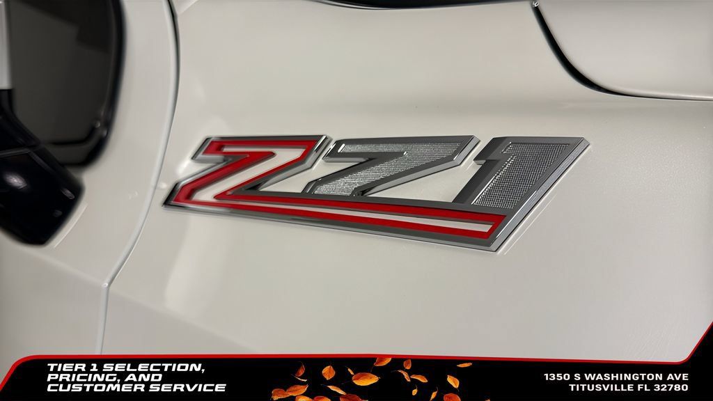 Used 2022 Chevrolet Tahoe Z71 w/ Luxury Package AWD/4WD image 40