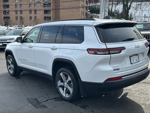New 2026 Jeep Grand Cherokee L Limited image 9