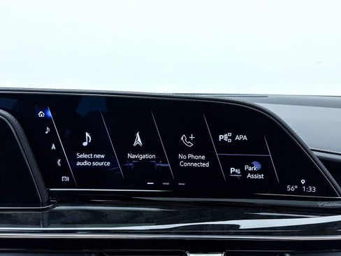 Used 2023 Cadillac Escalade Premium Luxury image 23