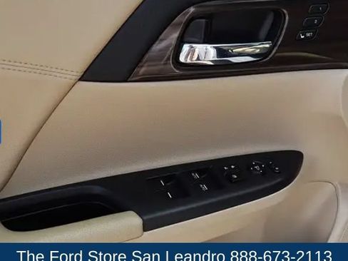 Used 2017 Honda Accord EX-L image 9