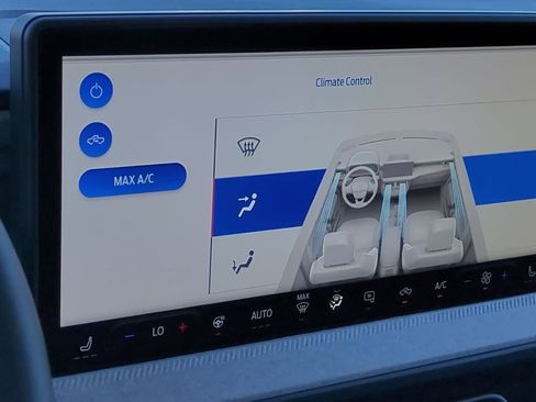 New 2025 Ford Maverick XLT w/ XLT Luxury Package image 52