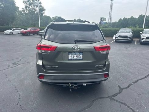 Used 2017 Toyota Highlander XLE AWD/4WD image 5