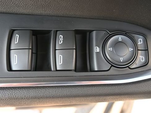 Used 2023 Chevrolet Silverado 1500 RST image 11