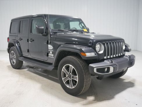 Used 2023 Jeep Wrangler Sahara w/ Cold Weather Group image 3