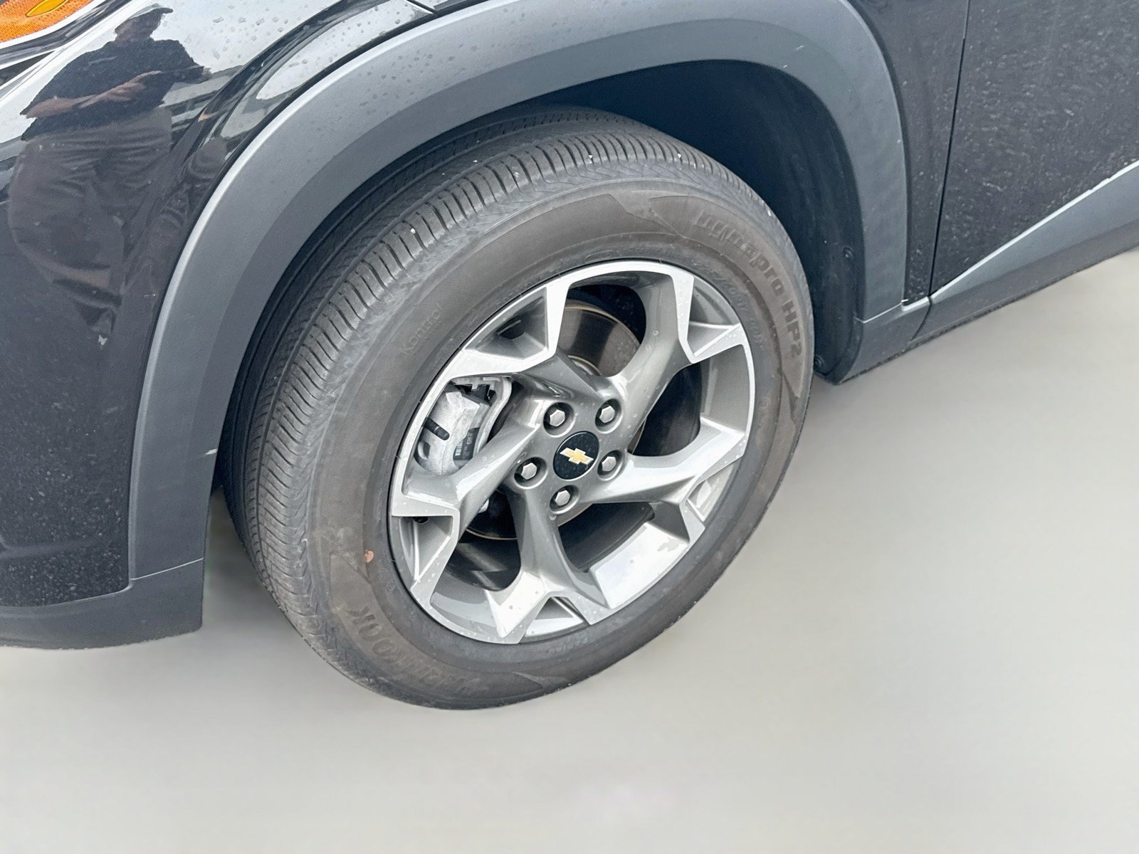 Used 2024 Chevrolet Trax LT w/ LT Convenience Package FWD image 28