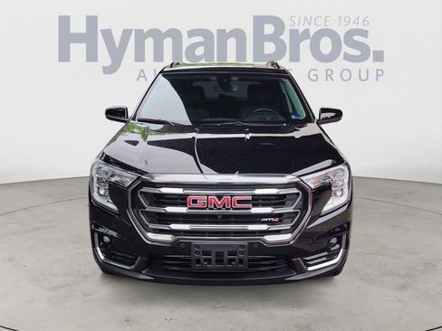 Used 2023 GMC Terrain AT4 w/ Tech Package AWD/4WD image 8