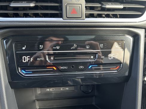 New 2026 Volkswagen Taos SEL image 19