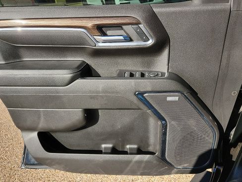 Used 2023 Chevrolet Silverado 1500 LT Trail Boss w/ LT Trail Boss Premium Package image 17