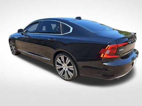 Used 2023 Volvo S90 B6 Plus AWD/4WD image 4