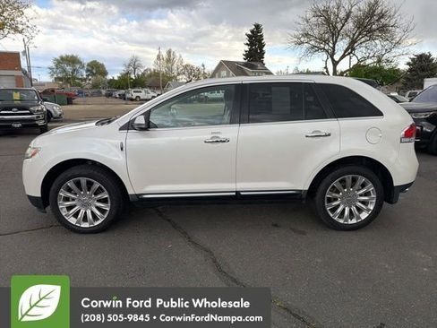 Used 2014 Lincoln MKX FWD w/ Equipment Group 102A image 8