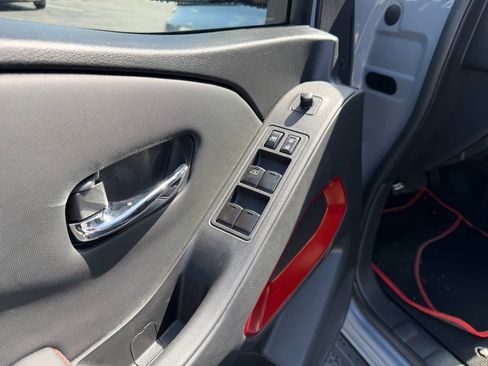 Used 2024 Nissan Frontier Pro-X RWD image 14