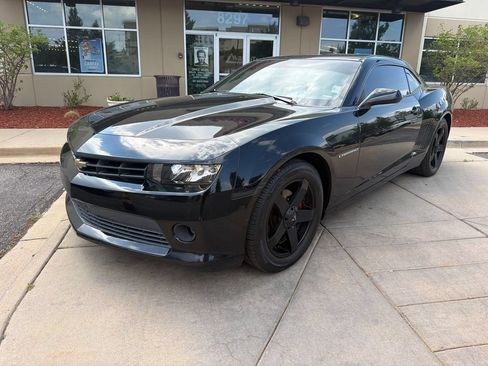 Used 2015 Chevrolet Camaro LS RWD image 3