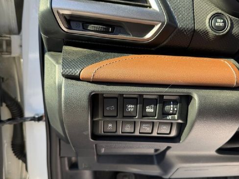 Used 2024 Subaru Forester Touring AWD/4WD image 9