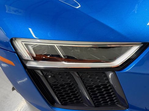 Used 2017 Audi R8 V10 plus w/ Full Leather Package image 5