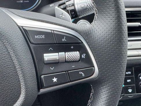 New 2026 Genesis G70 2.5T Prestige image 21