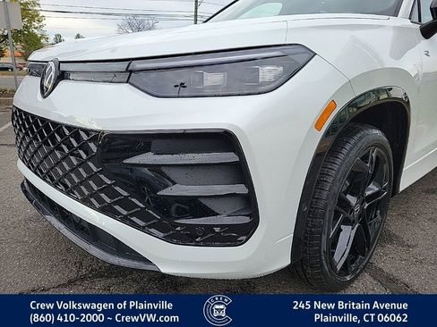 New 2026 Volkswagen Tiguan SE R-Line image 6