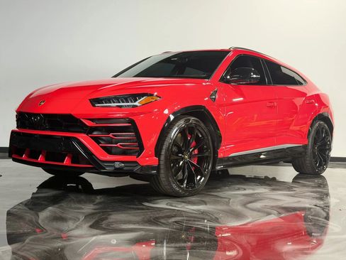 Used 2019 Lamborghini Urus Sport Utility 4D image 13
