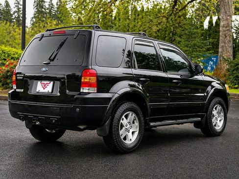 Used 2005 Ford Escape Limited AWD/4WD image 5