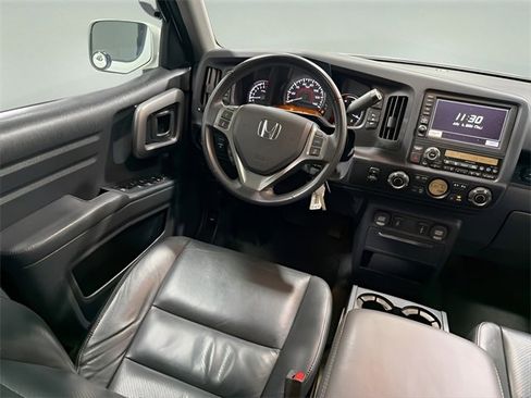 Used 2014 Honda Ridgeline SE image 26