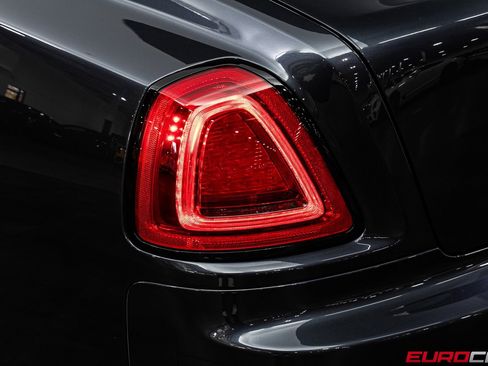 Used 2019 Rolls-Royce Ghost *STARLIGHT HEADLINER * IMMACUL image 17