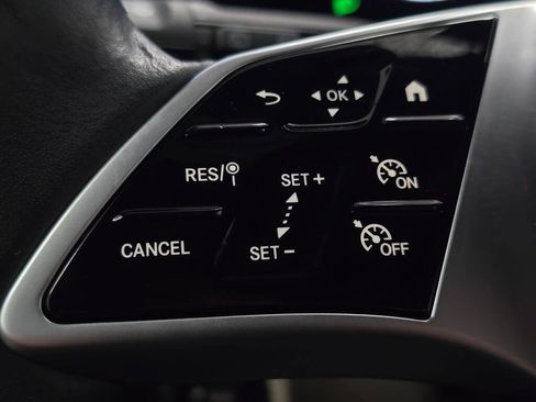 Certified 2025 Mercedes-Benz GLB 250 4MATIC image 39