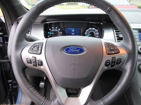 Used 2018 Ford Taurus SEL image 19