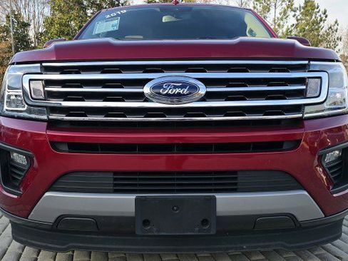 Used 2019 Ford Expedition XLT w/ Equipment Group 202A image 11