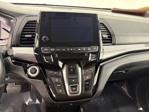 Used 2023 Honda Odyssey Elite image 15