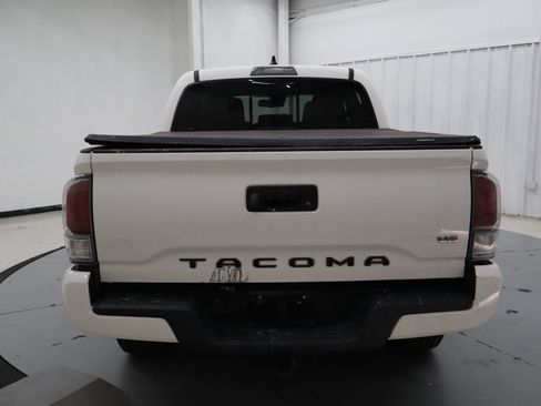 Used 2020 Toyota Tacoma TRD Sport RWD image 4