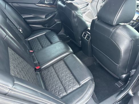 Used 2017 Nissan Maxima Platinum image 15