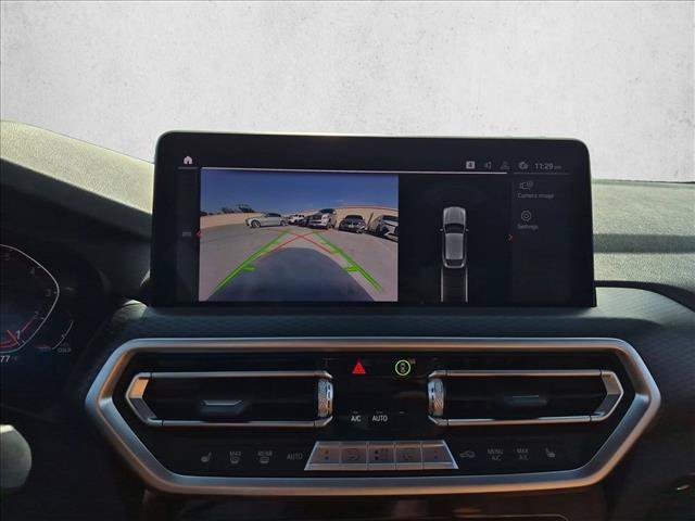 Used 2022 BMW X4 xDrive30i w/ M Sport Package AWD/4WD image 11