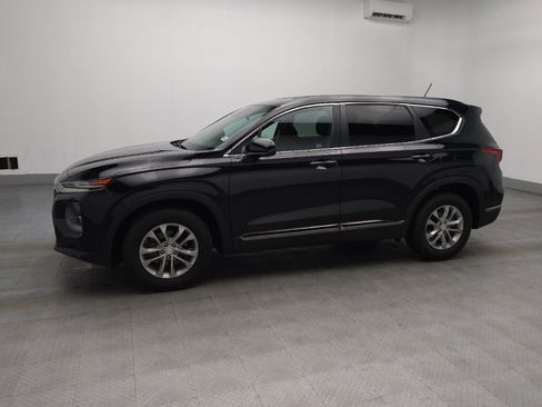 Used 2019 Hyundai Santa Fe SE image 2