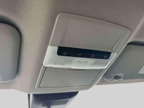 Certified 2025 Nissan Sentra SV image 30