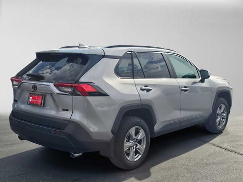 Certified 2025 Toyota RAV4 XLE FWD image 3