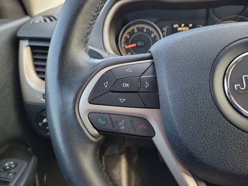 Used 2014 Jeep Cherokee Latitude image 24